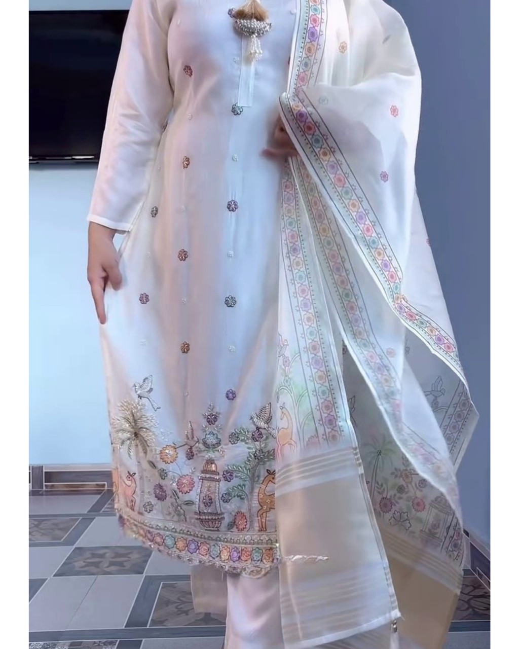 Safed Noor Embroidered Kurta Set with Dupatta