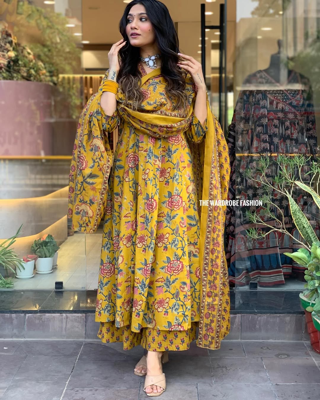Sunehri Printed Anarkali Kurta & Pant Set