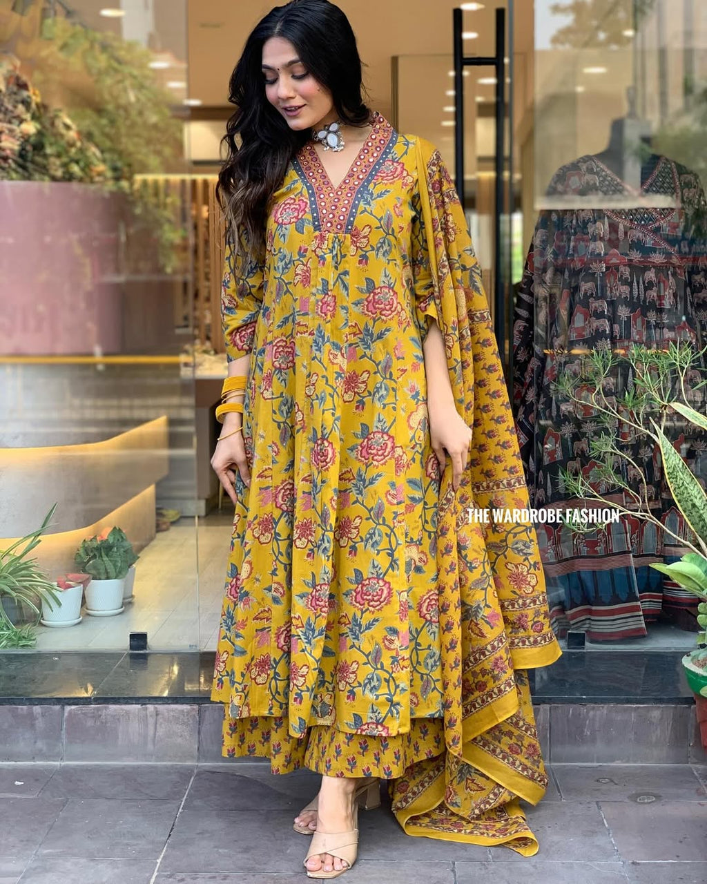 Sunehri Printed Anarkali Kurta & Pant Set