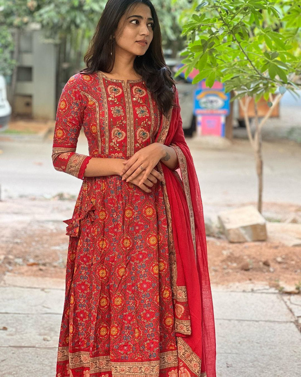 Marooni Rutba Voluminous Anarkali Suit Set