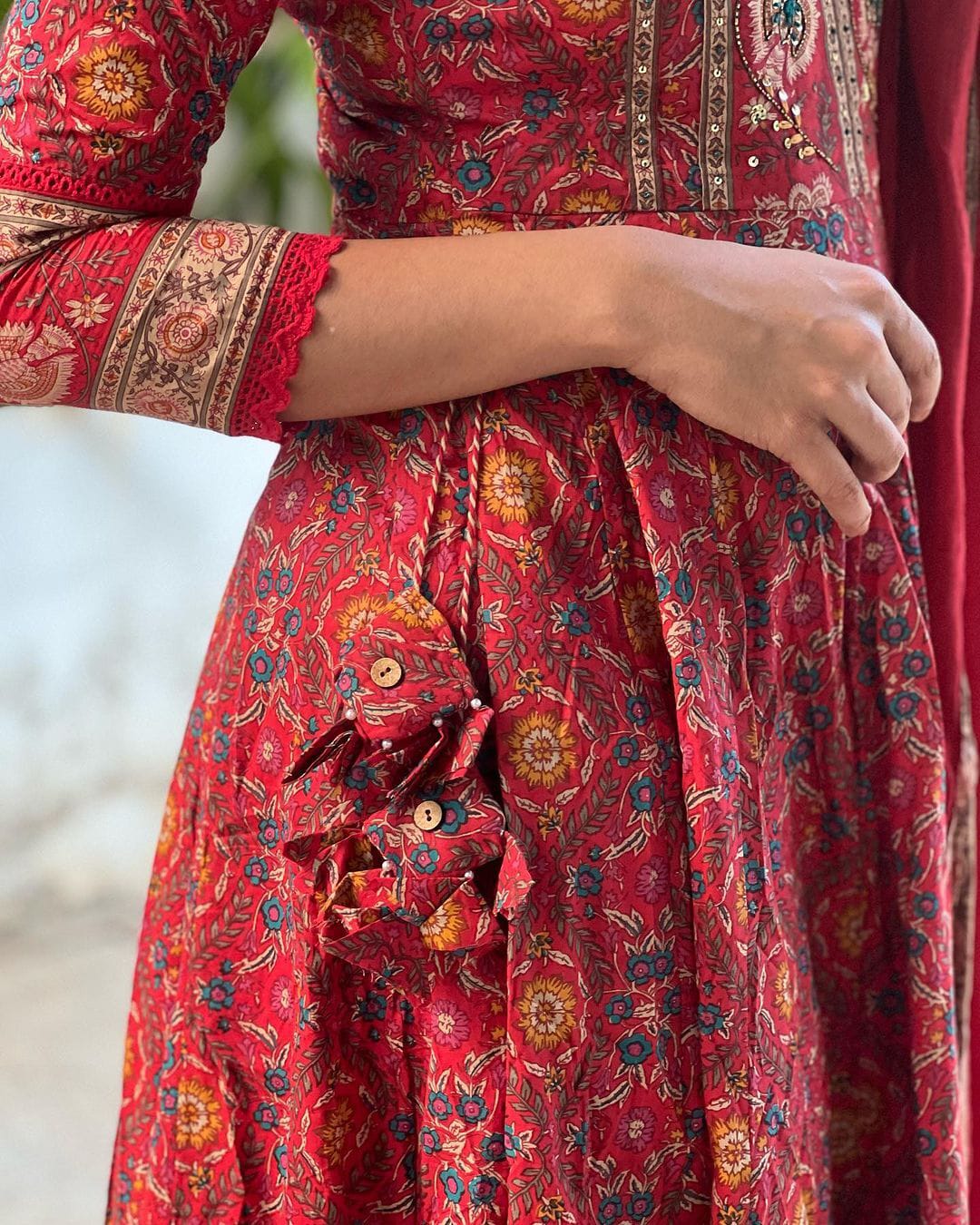 Marooni Rutba Voluminous Anarkali Suit Set