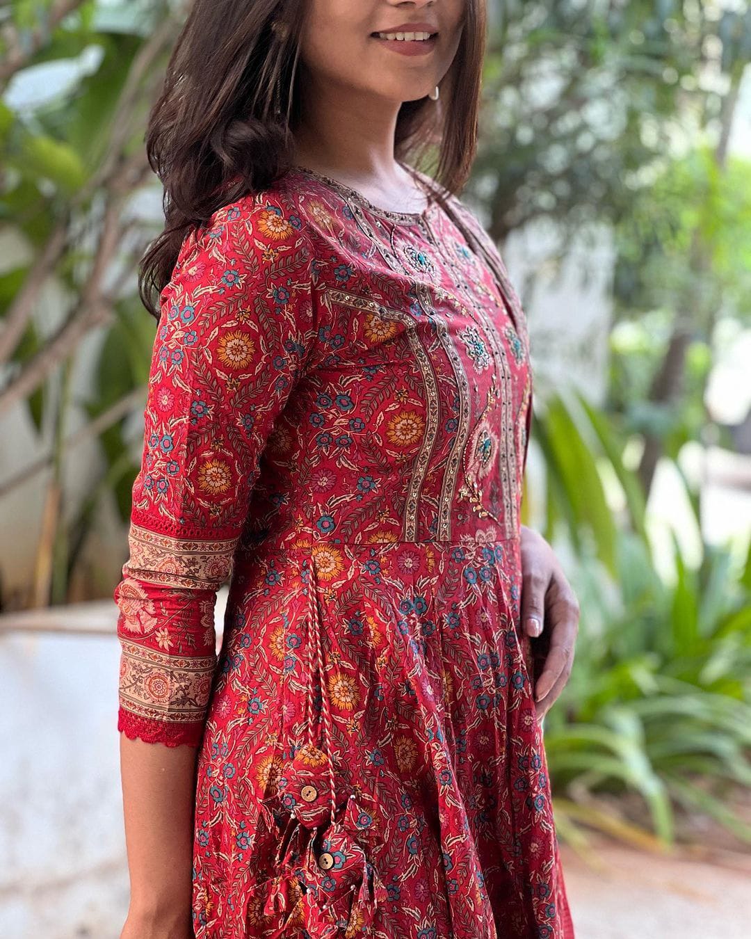 Marooni Rutba Voluminous Anarkali Suit Set
